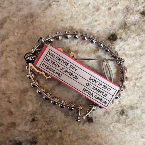 Betsey Johnson Pink Beaded 'Hello' Bracelet - Picture 5 of 8